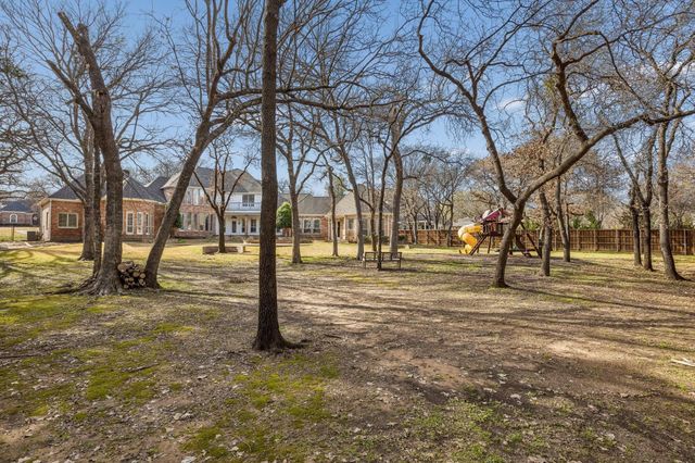 2900 Creek View Drive, Flower Mound, TX 75022