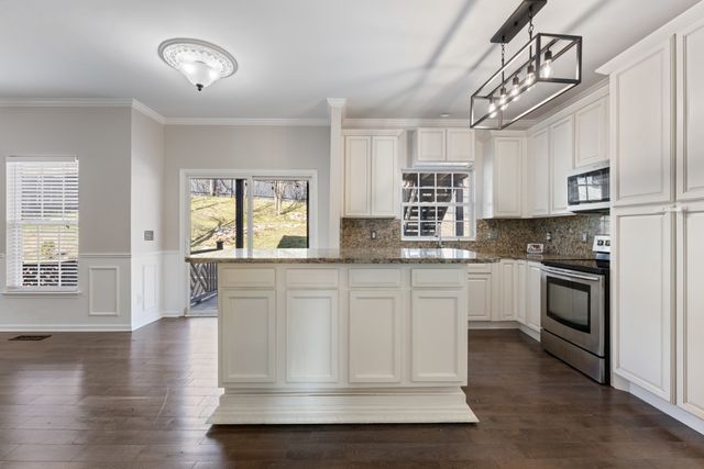 1272 Brentwood Highlands Dr, Nashville, TN 37211