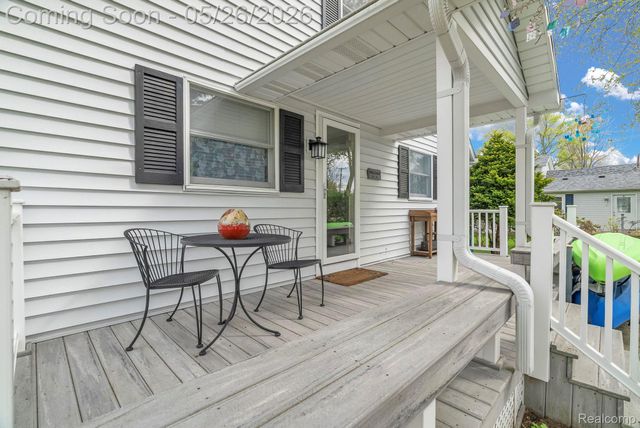 5441 Pointe Drive, East China Township, MI 48054