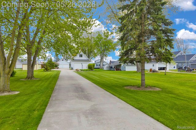 5441 Pointe Drive, East China Township, MI 48054