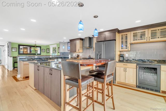 5441 Pointe Drive, East China Township, MI 48054