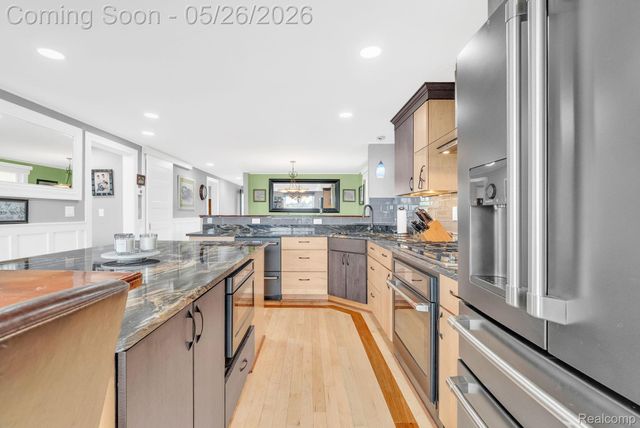 5441 Pointe Drive, East China Township, MI 48054
