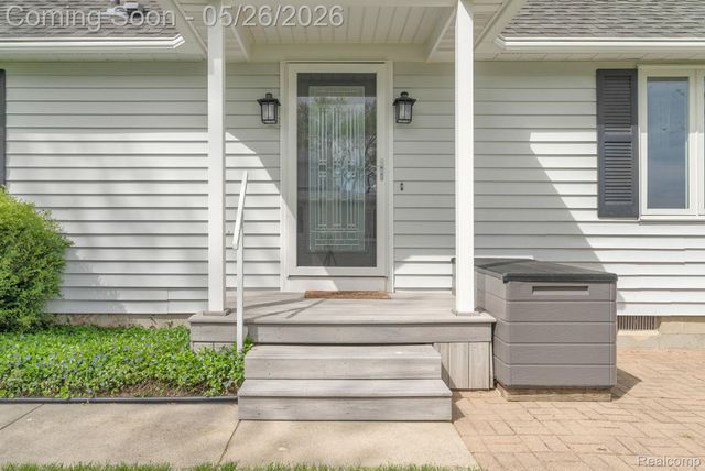 5441 Pointe Drive, East China Township, MI 48054