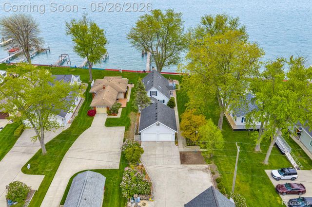 5441 Pointe Drive, East China Township, MI 48054