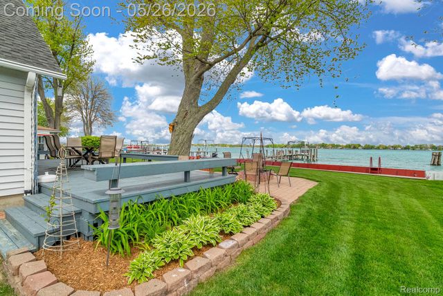5441 Pointe Drive, East China Township, MI 48054