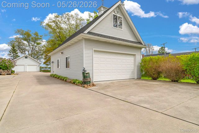 5441 Pointe Drive, East China Township, MI 48054