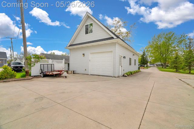 5441 Pointe Drive, East China Township, MI 48054