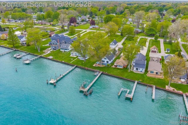 5441 Pointe Drive, East China Township, MI 48054