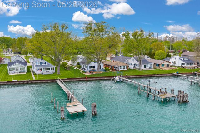 5441 Pointe Drive, East China Township, MI 48054