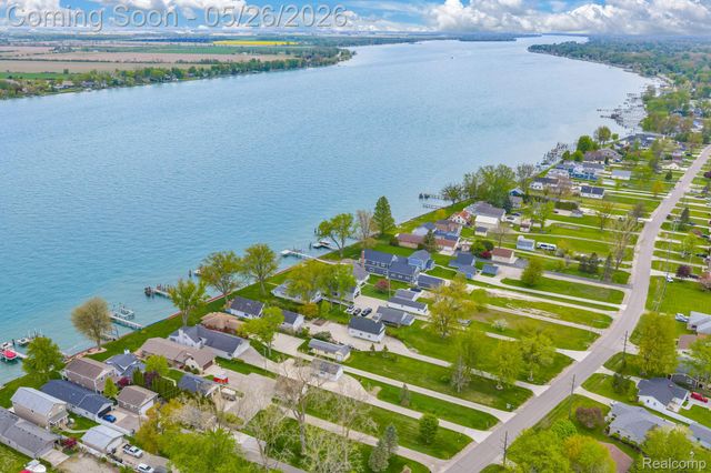 5441 Pointe Drive, East China Township, MI 48054