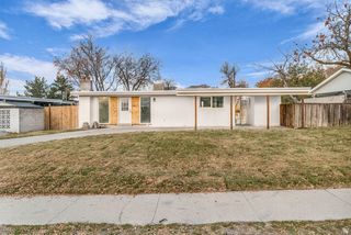 941 E CARNATION DR, Sandy, UT 84094