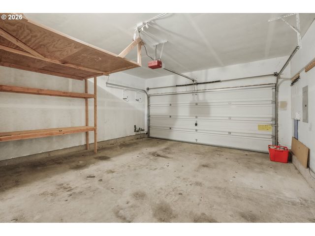 1668 Se RIPPLEWOOD Ave, Hillsboro, OR 97123