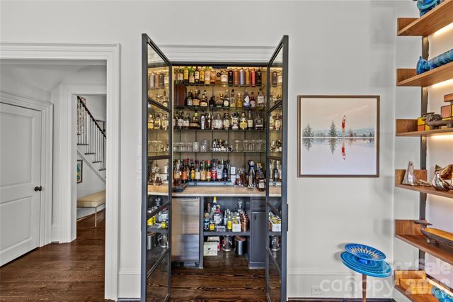 727 Colville Road, Charlotte, NC 28207