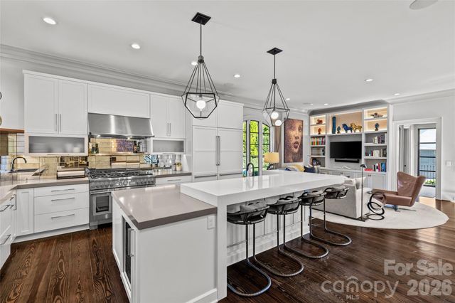 727 Colville Road, Charlotte, NC 28207