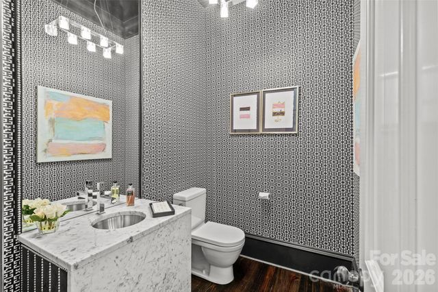 727 Colville Road, Charlotte, NC 28207