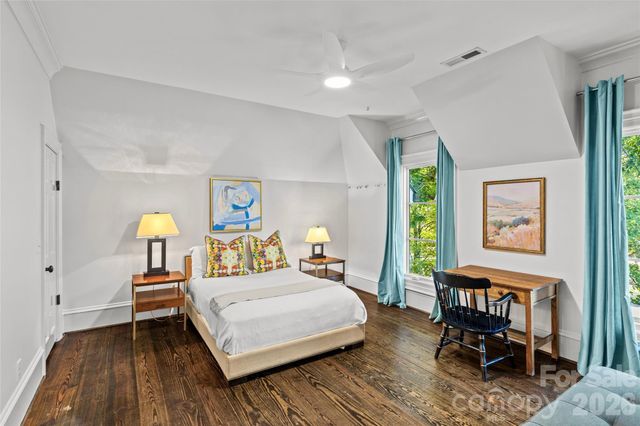 727 Colville Road, Charlotte, NC 28207