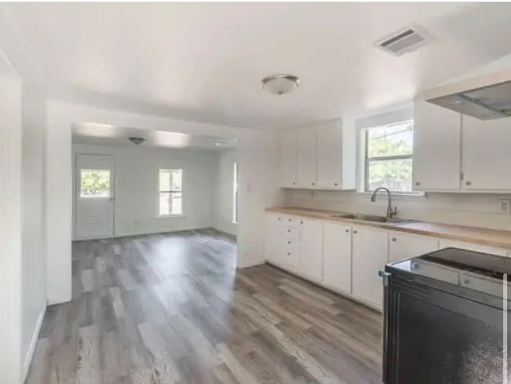 1220 N Rusk Street, Weatherford, TX 76086