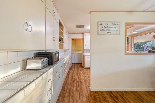 61 Carmelita Street, Porterville, CA 93257