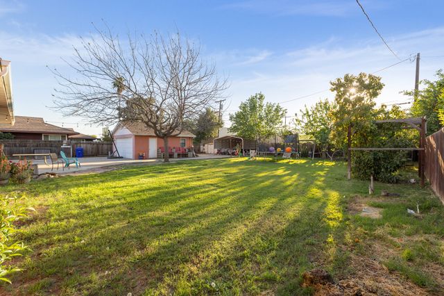 61 Carmelita Street, Porterville, CA 93257