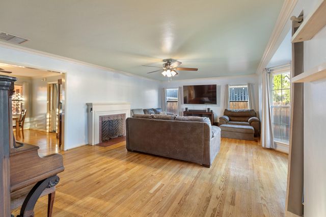 61 Carmelita Street, Porterville, CA 93257