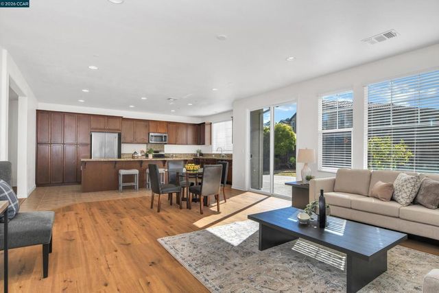 4790 Hawkins St, Antioch, CA 94531