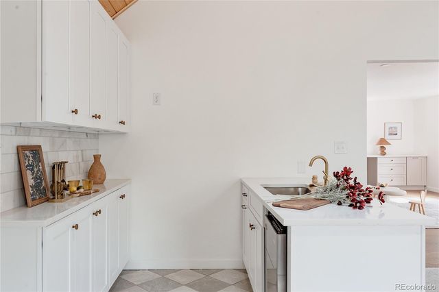 4398 W Lake Circle, Littleton, CO 80123