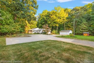 728 E Romeo Road, Oakland, MI 48363