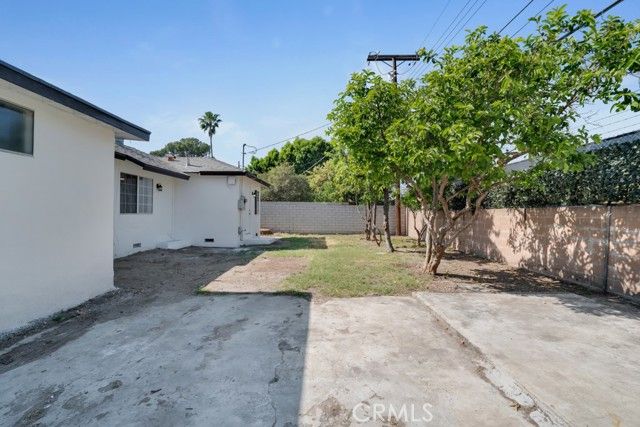 12536 Debell, Pacoima (los Angeles), CA 91331