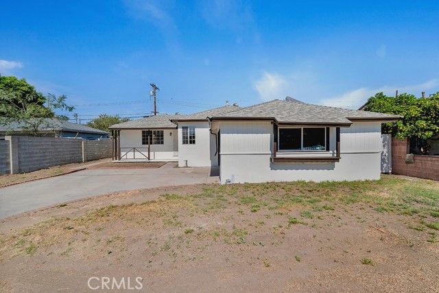 12536 Debell, Pacoima (los Angeles), CA 91331