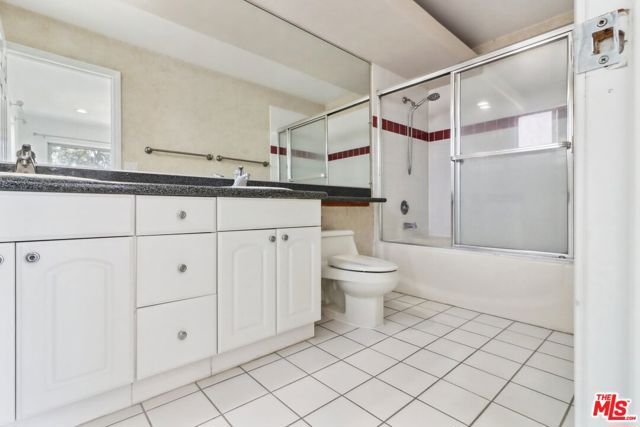 12010 Texas Avenue, Los Angeles, CA 90025