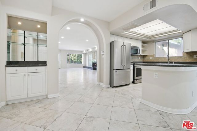 12010 Texas Avenue, Los Angeles, CA 90025