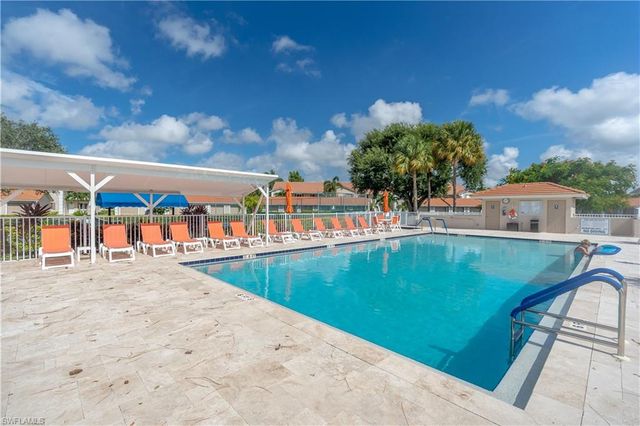 600 Saratoga CIR D--104, Naples, FL 34104