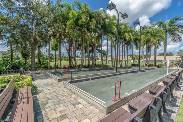 600 Saratoga CIR D--104, Naples, FL 34104