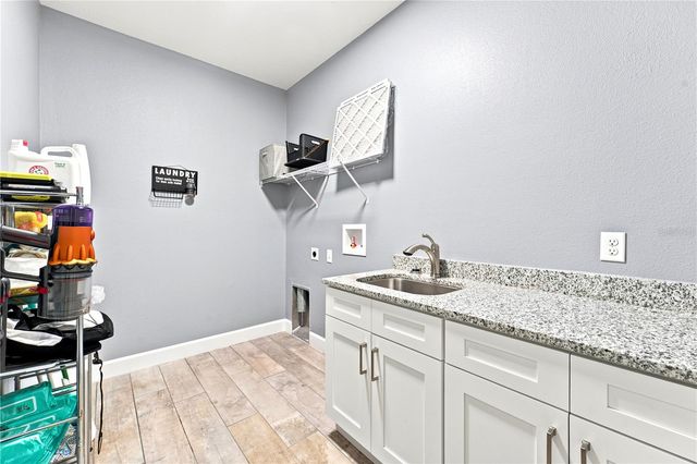 125 LONGWOOD DRIVE, Osteen, FL 32764