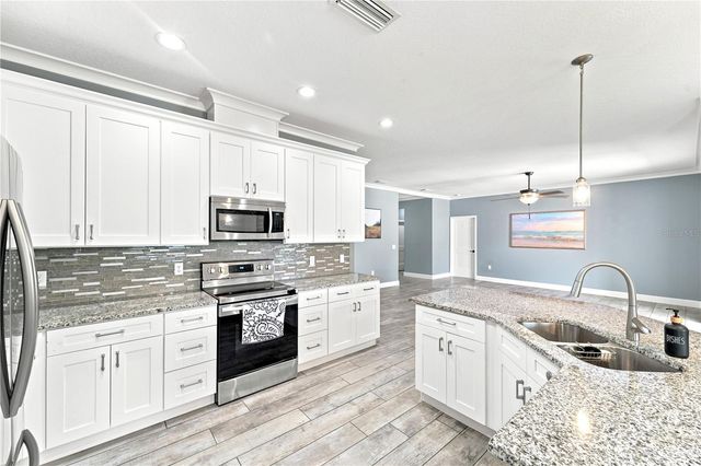 125 LONGWOOD DRIVE, Osteen, FL 32764