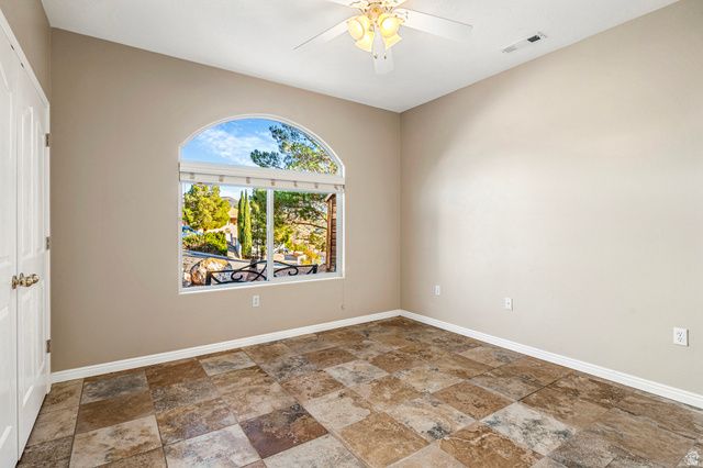 205 TERRACE CIR, Toquerville, UT 84774