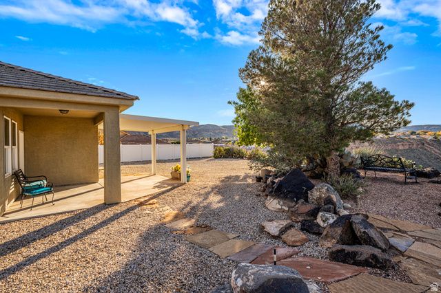 205 TERRACE CIR, Toquerville, UT 84774