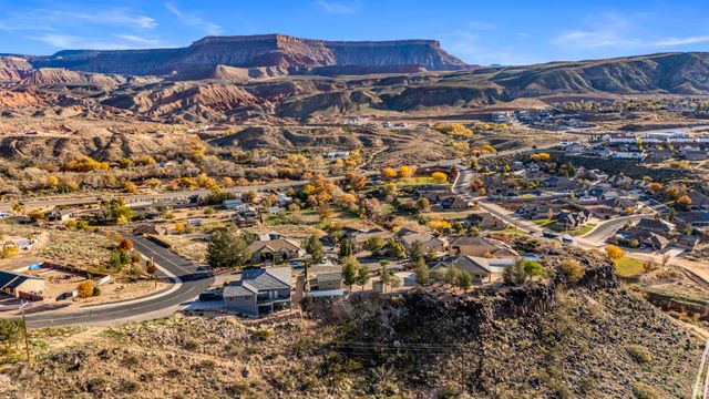 205 TERRACE CIR, Toquerville, UT 84774