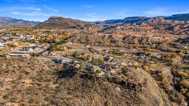 205 TERRACE CIR, Toquerville, UT 84774