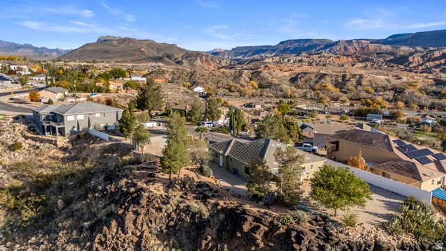 205 TERRACE CIR, Toquerville, UT 84774
