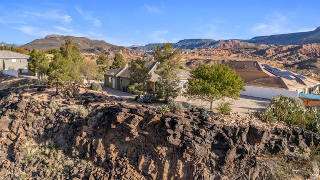 205 TERRACE CIR, Toquerville, UT 84774