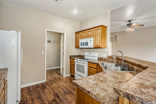 205 TERRACE CIR, Toquerville, UT 84774