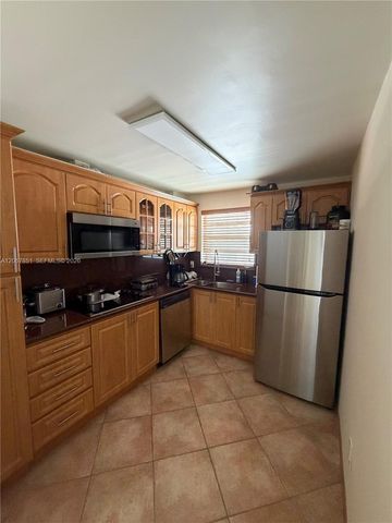 910 Michigan Avenue 405, Miami Beach, FL 33139
