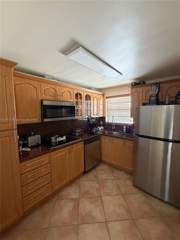 910 Michigan Avenue 405, Miami Beach, FL 33139