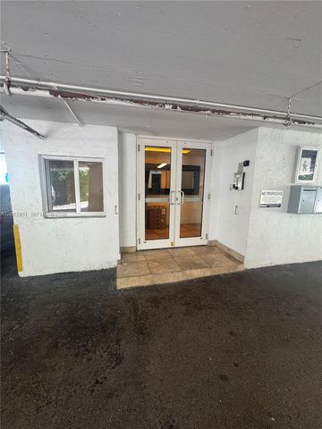 910 Michigan Avenue 405, Miami Beach, FL 33139