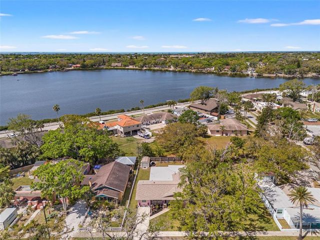408 PINEAPPLE STREET, Tarpon Springs, FL 34689