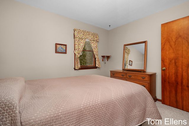 2111 Timberlane Drive, Georgetown Twp, MI 49428