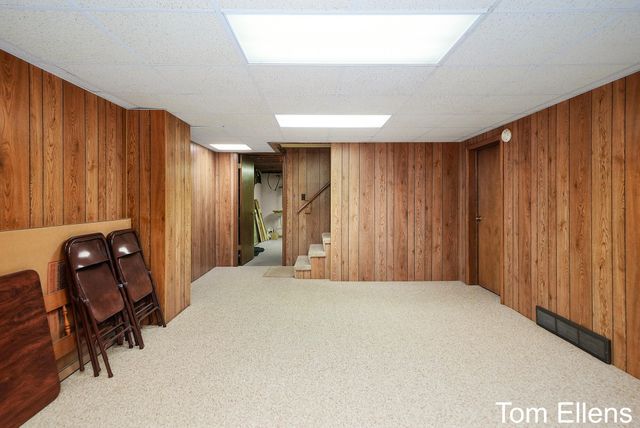 2111 Timberlane Drive, Georgetown Twp, MI 49428