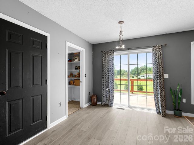 11 Cathy Court, Hendersonville, NC 28792