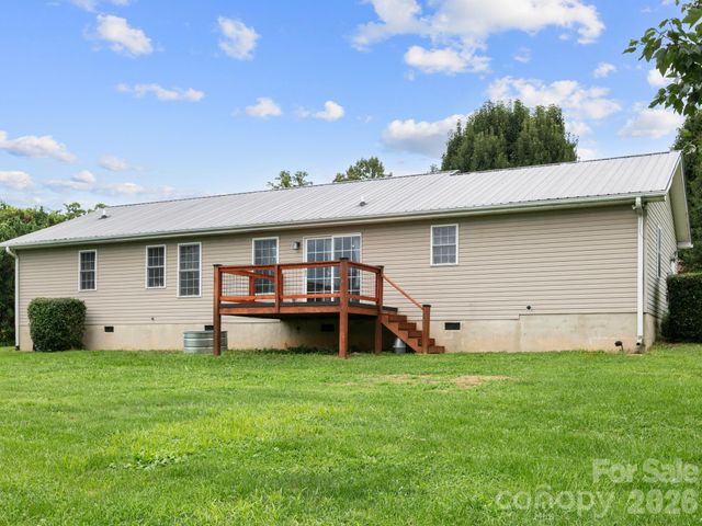 11 Cathy Court, Hendersonville, NC 28792